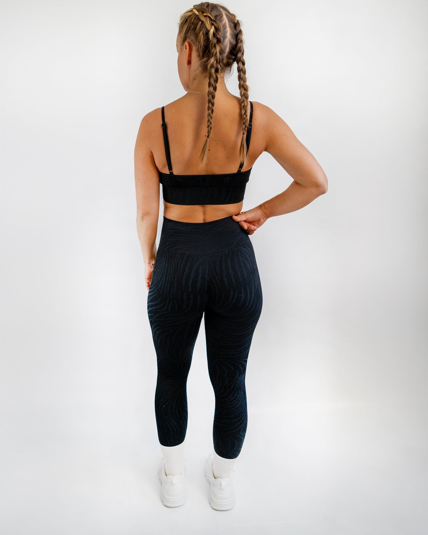 GYMSHAPE Black Tiger Tights